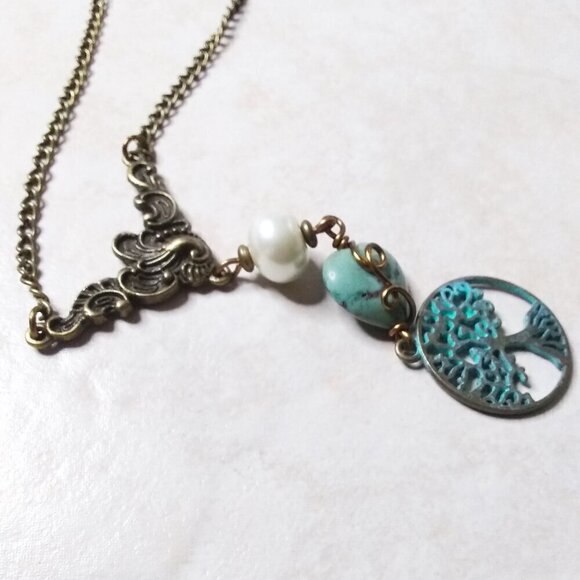 Ultra Feminine Tree of Life "Y" Necklace! African Turquoise Heart + Patina Paint - Picture 9 of 11